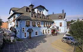 Agh Hotel